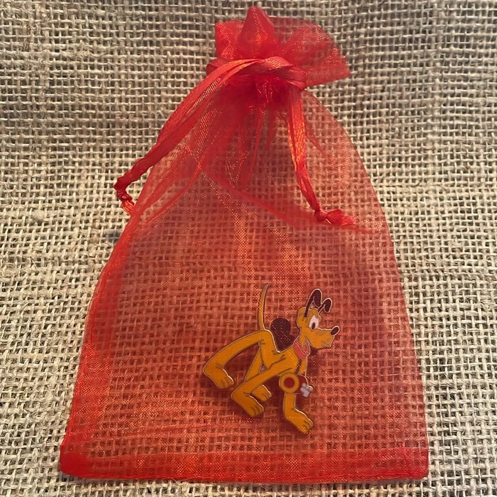 Disney Collectible Pin, Pluto, 2005
